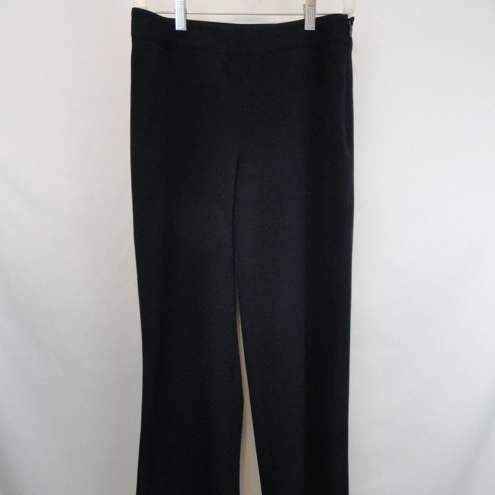 apt. 9 black womens pants, size 6. (A9)